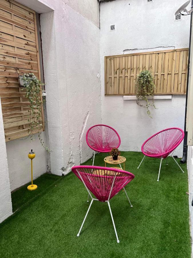 Charmant Appartement Climatise Aux Pieds De La Cite Carcassonne Exterior photo